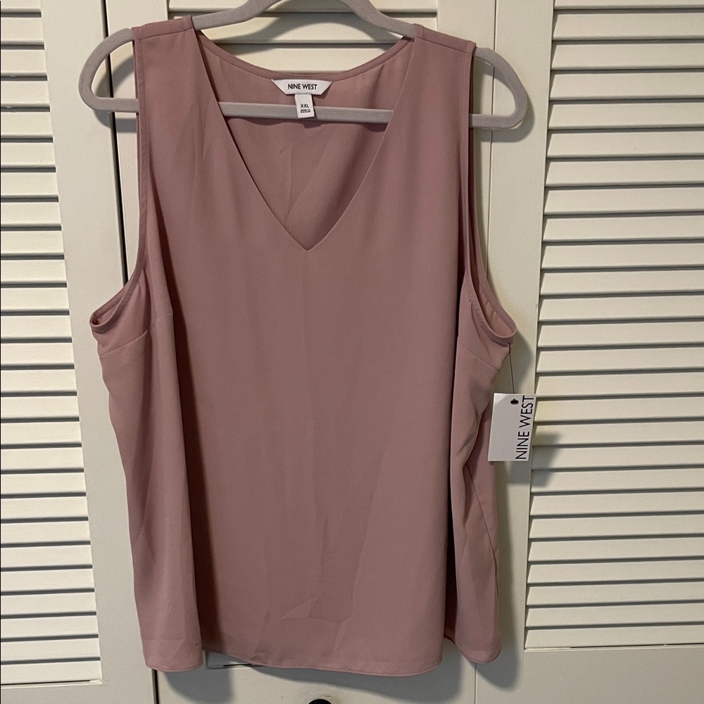 NWT Nine West Women's Mauve Sleeveless V-Neck Blouse